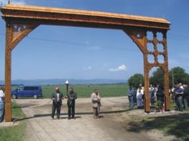 Székely kapu Haraly bejáratánál