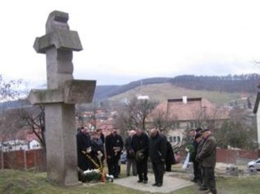 Főhajtás a szemerjai csata emlékművénél