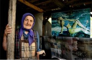 Kiöregedve és elhagyatva