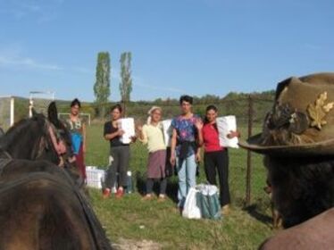 Élelmiszersegély Sepsikőröspataknak