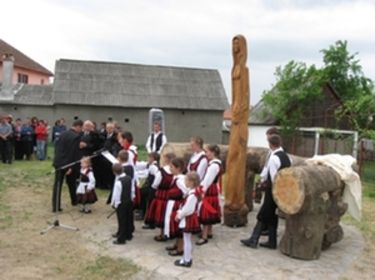 Az erősdi emlékjel. A szerző felvételeI