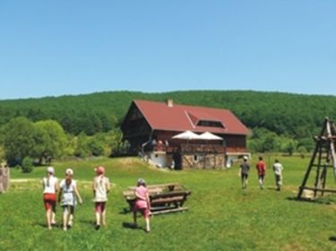 A zabolai Csipkés Panzió                                          Szekeres Attila felvétele