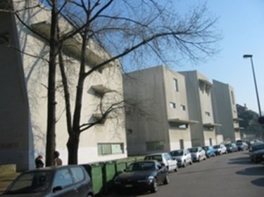 A Portói Építészkar épülete, tervezte: Álvaro Siza Vieira                           Fotó: Török Áron (2004)