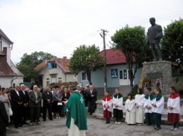 Áldás a szülőfaluban. A szerző felvétele  