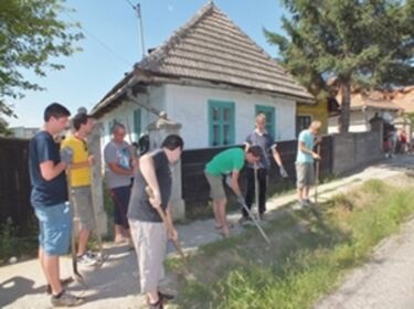 Közhasznú munkán a hollandok 		          Ungvári Barna András felvétele