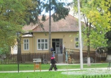 A Dózsa parkbeli rendelőben három orvos dolgozik