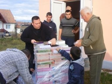 Tegnap délután Imecsfalván átvették a könyveket