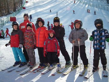 Bajkó Levente Attila (balról a második) tanítványaival