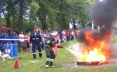 Bevetésen a zágoni lánglovagok                                       A szerző felvétele
