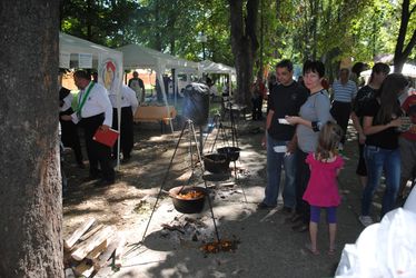 Készülnek az ízletes ételek. A szerző felvétele