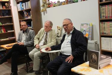 Demeter László, Darkó Jenő, dr. Benkő Mihály a bemutatón. Albert Levente felvétele