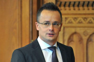 Szijjártó Péter magyarázatot vár