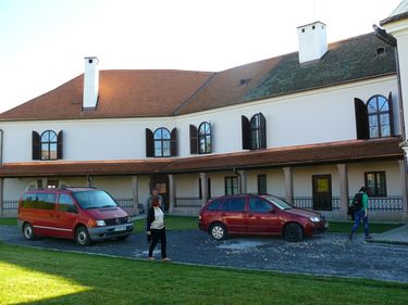 A kastély északi oldala