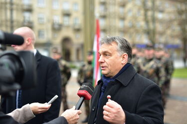 Jelenleg elsőbbséget élveznek a biztonsági kiadások – mondta tegnap Orbán Viktor Vilniusban