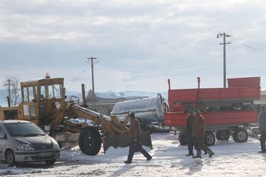 Bedobásra váró munkagépek