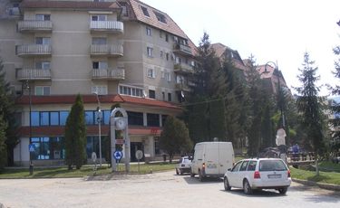 Felszámolják az órás körforgalmat