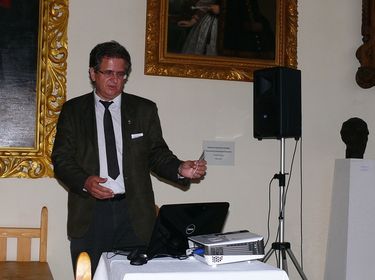 Kocsis Károly előadás közben. A szerző felvétele