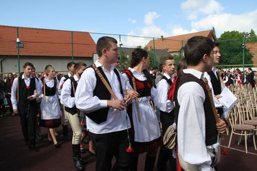 Két hete elballagtak, holnap munkakeresőnek jelentkeznek. Albert Levente felvétele