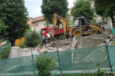 Hűlt helye maradt az Erzsébet parki közvécének. Albert Levente felvétele