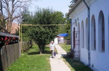 Most még csak átjáró a képtár udvara. A szerző felvétele
