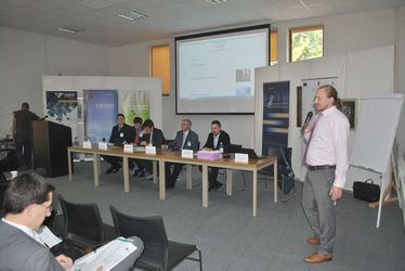 Rácz Attila megnyitja a konferenciát. A szerző felvétele