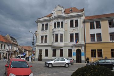 A kézdivásárhelyi városháza. A szerző felvétele