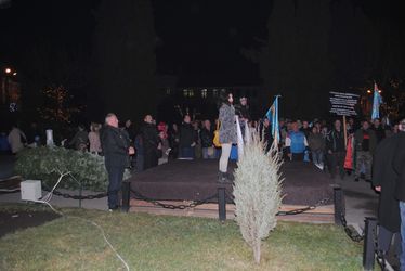 Mintegy ezren gyűltek össze