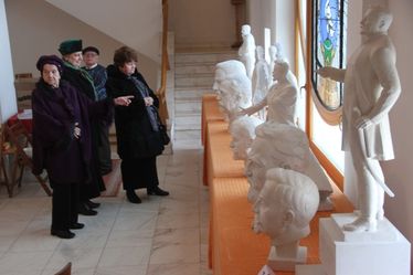 Az érdeklődők megtekinthették a beérkezett pályamunkák makettjeit. Albert Levente felvételei
