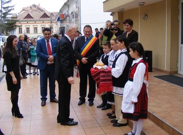 Szezámmagos zsemlével fogadták a moldovai küldöttséget. A szerző felvétele