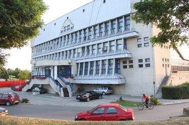 Az uszoda teljes felújításra vár