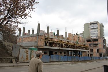 A város költségvetésében a kisstadion építésének folytatására is pénzt különítettek el.Albert Levente felvétele