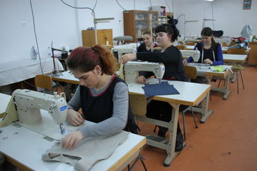 A textil-készruha szak ősztől duális képzésben indul. Albert Levente Felvétele