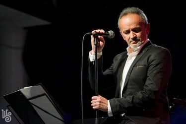 Az élet dalba sűrített történetei (Beszélgetés Szabó Tibor színművésszel)