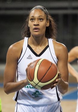 Nathalie Fontaine 21 pontot szerzett a Temesvári MSC ellen. Fotó: Henning János
