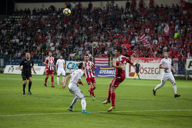 Az odavágóban a CFR 2–0-ra nyert a piros-fehérek ellen. Fotó: Henning János