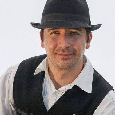 György Alpár János