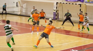 Nehéz meccs előtt a Sepsi Futsal. Fotó: Henning János