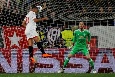 David de Gea (zöldben) az angol csapat legjobbja volt Sevillában