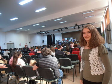 Muscalu Hanna mikós diák a Háromszék különdíjasa. A szerző felvétele