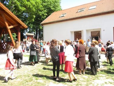 Az iskolanap ünnep Uzonban. A szerző felvétele