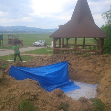 A bölöni kezelőközpont szomszédságában. A szerző felvétele