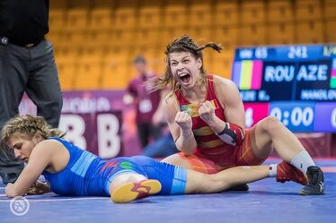 Így ünnepelte az elődöntőbe jutást Incze Kriszta. Fotó: Facebook / United World Wrestling