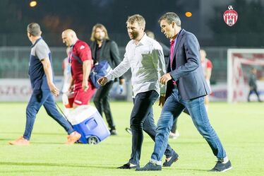 Bokor János (fehérben) bízik benne, hogy minőségi játékosokkal erősíthetnek. Fotók: Sepsi OSK