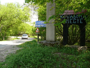 Erdővidéki megyeközi út – nem akadt jelentkező a felújításra. A szerző felvétele
