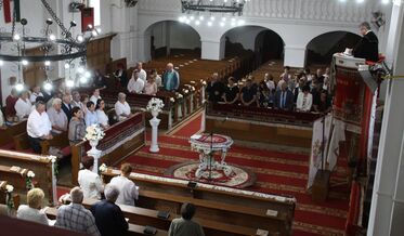 Több mint száz családtag gyűlt össze a református templomban. A szerző felvétele