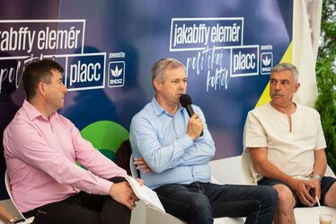Borboly Csaba, Péter Ferenc és Tamás Sándor. Kocsis B. János felvétele