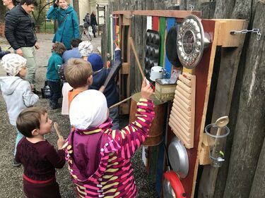 Birtokba vett zenélő fal. A szerző felvétele