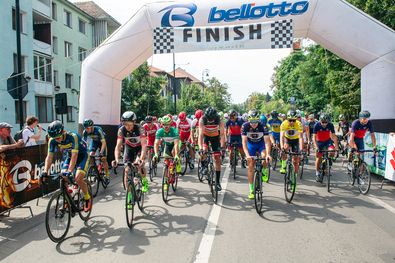 A Kastély etap 2019-es rajtja. Fotó: Halmágyi Zsolt / Sportfoto Press