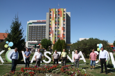 EMSZ-jelöltek kampányban Kovásznán. A szerző felvétele