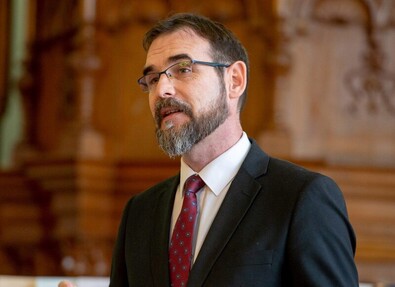 Változatlan helyzetek változó díszletek között (Beszélgetés Kolumbán Vilmos Józseffel, a kolozsvári Protestáns Teológiai Intézet rektorával)